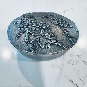 Carson Pewter Vineyard Elegance 5” Diameter Keepsake Box With Lid 2000